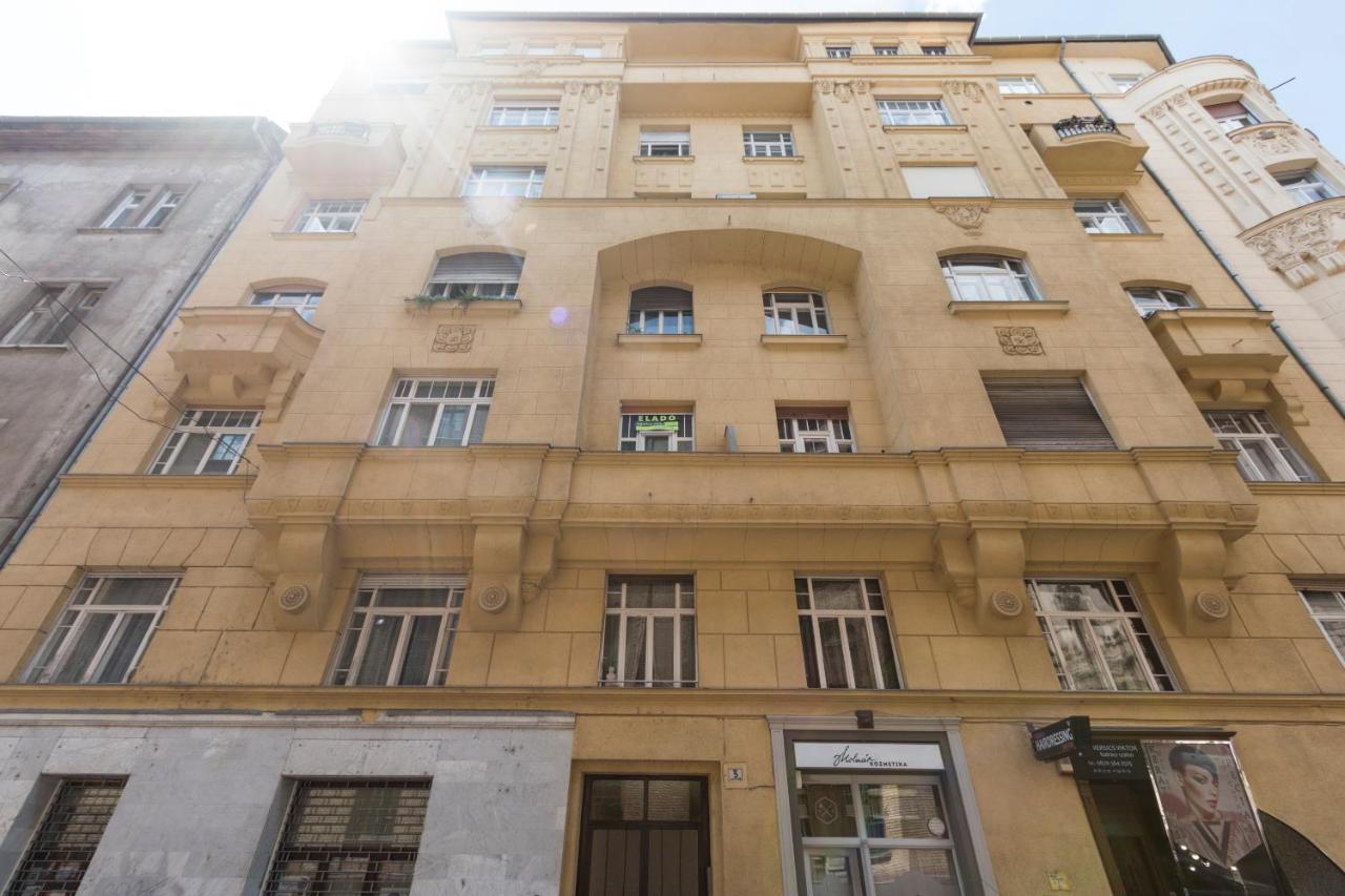 d.Five Riverside Deluxe Apartment Budapest Extérieur photo